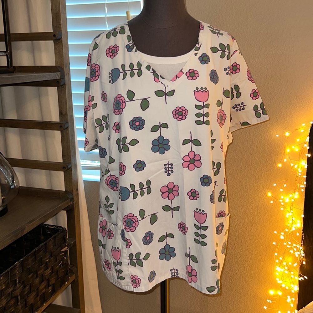 SOLD on WN - Flowers adorable floral print vintage looking fabric scrubs